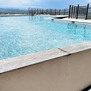 Appartement Tres Bel -residence Avec Piscine Sur Le Toit Et Vue Panoramique, Saint-Raphaël